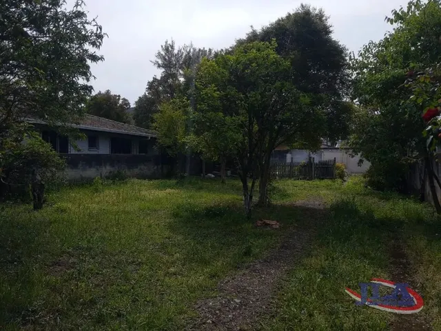 Terreno à venda, no bairro Santa Cândida em Curitiba