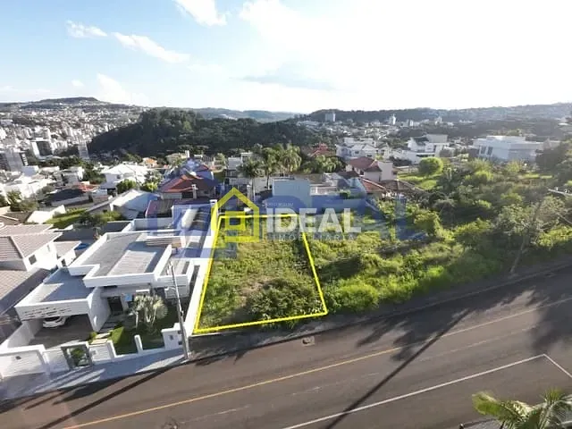Terreno com 450m², à venda, no bairro Jardim em Concórdia