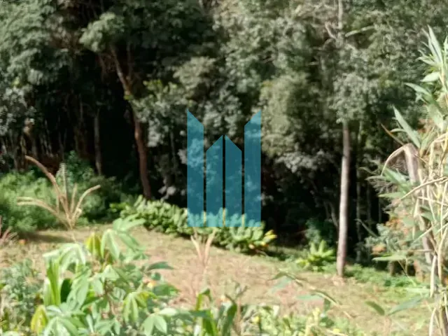 Terreno com 413m², à venda, no bairro Santo Antonio em Caldas