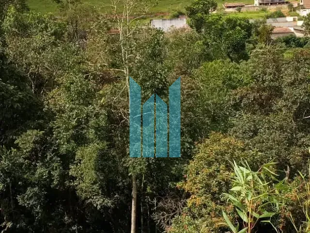 Terreno com 413m², à venda, no bairro Santo Antonio em Caldas