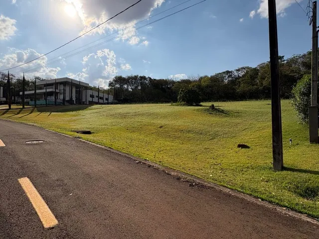 Terreno com 1500m², à venda, no bairro Terras de Canaã Home e Resort em Londrina