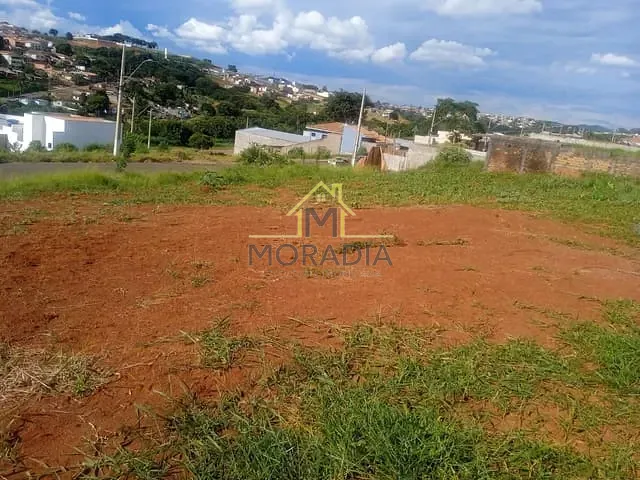 Terreno com 200m², à venda, no bairro Jardim Aeroporto em Guaxupé