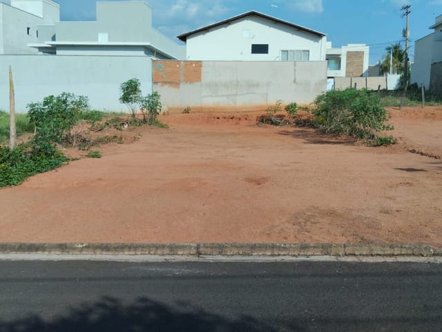 Terreno com 600m², à venda, no bairro Terras de São José em São João da Boa Vista