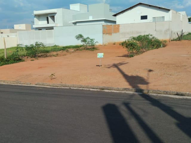Terreno com 600m², à venda, no bairro Terras de São José em São João da Boa Vista