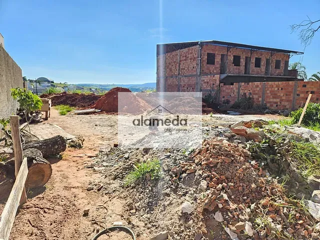 Terreno com 465m², à venda, no bairro NOVA JACREZINHO em Jacarezinho
