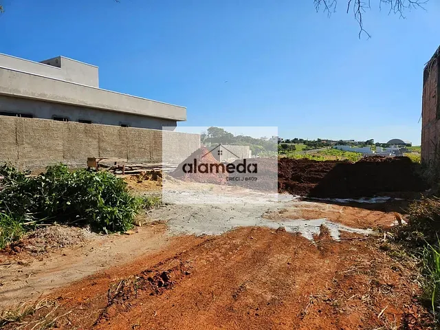 Terreno com 465m², à venda, no bairro NOVA JACREZINHO em Jacarezinho