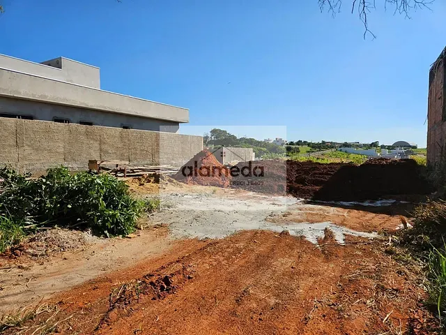 Terreno com 465m², à venda, no bairro NOVA JACREZINHO em Jacarezinho