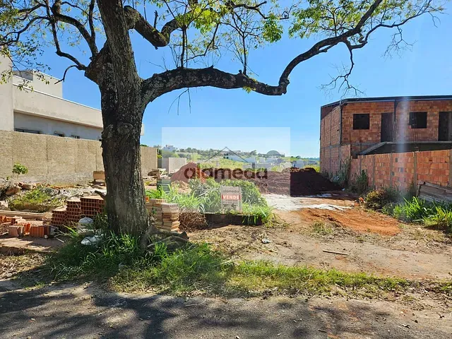 Terreno com 465m², à venda, no bairro NOVA JACREZINHO em Jacarezinho