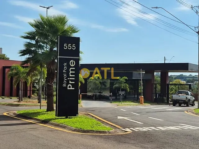 Terreno com 671m², à venda, no bairro Royal Park Prime em Ourinhos