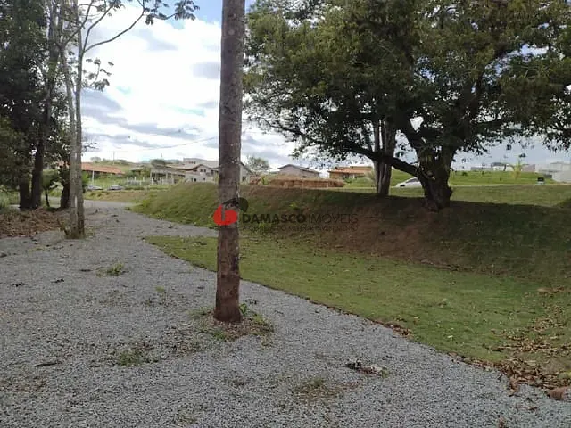 Terreno com 1290m², à venda, no bairro Parque Agrinco em Guararema