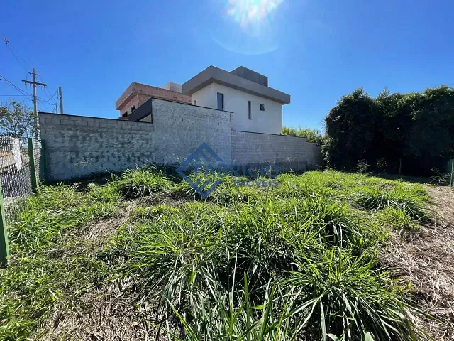 Terreno com 250m², à venda, no bairro Pinheirinho em Vinhedo
