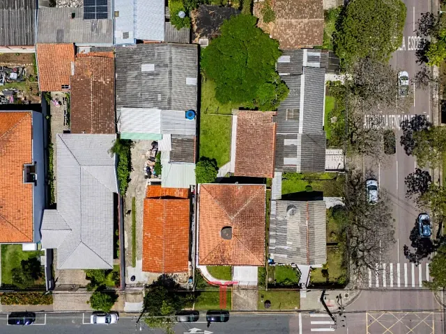 Terreno com 480m², à venda, no bairro Capão Raso em Curitiba