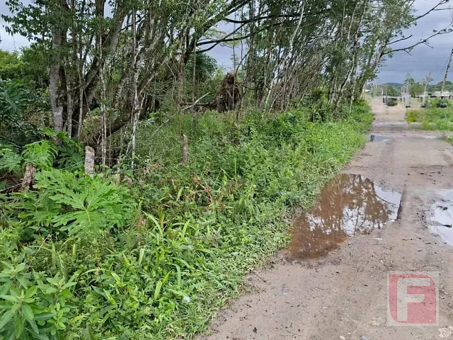 Terreno com 410m², à venda, no bairro Maresia em Itapoá