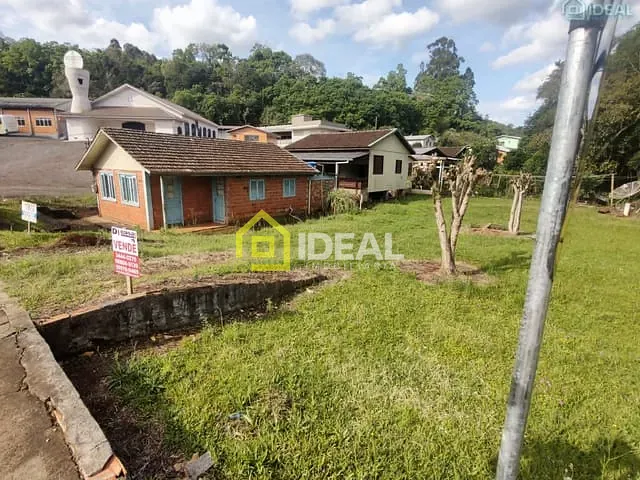 Terreno com 988m², à venda, no bairro Tamanduá em Concórdia