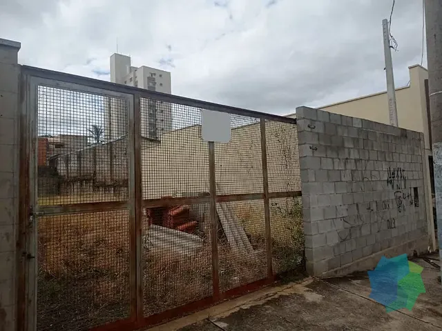 Terreno com 350m², à venda, no bairro Centro em Salto