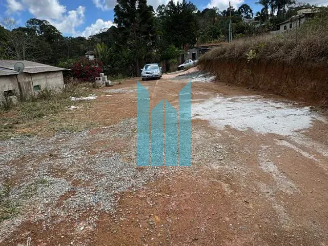 Terreno com 500m², à venda, no bairro Terras Sto Antonio em Caldas