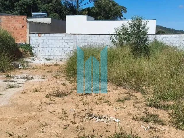 Terreno com 500m², à venda, no bairro Terras Sto Antonio em Caldas