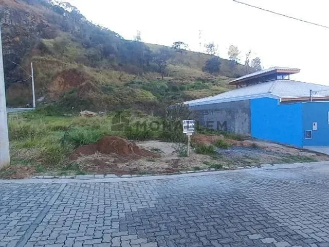 Terreno com 272m², à venda, no bairro Loteamento Vale das Hortênsias em Itajubá