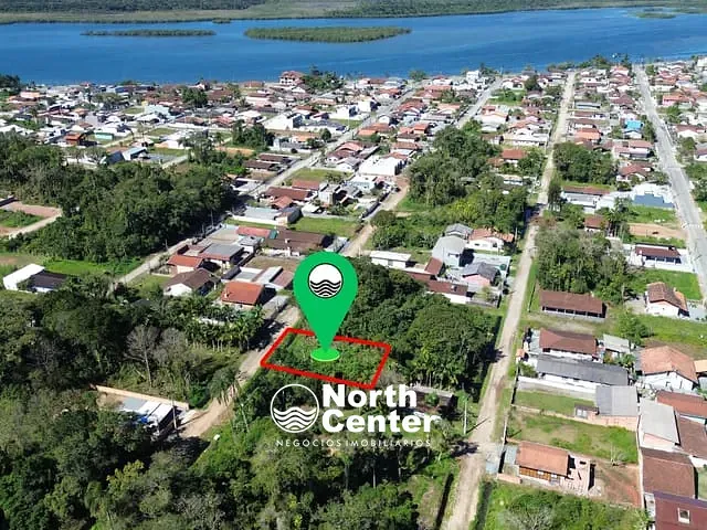 Terreno com 338m², à venda, no bairro Costeira em Balneário Barra do Sul