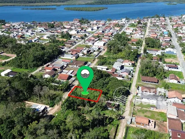 Terreno com 338m², à venda, no bairro Costeira em Balneário Barra do Sul