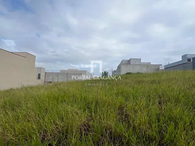 Terreno com 300m², à venda, no bairro Residencial Central Parque Bragança em Bragança Paulista