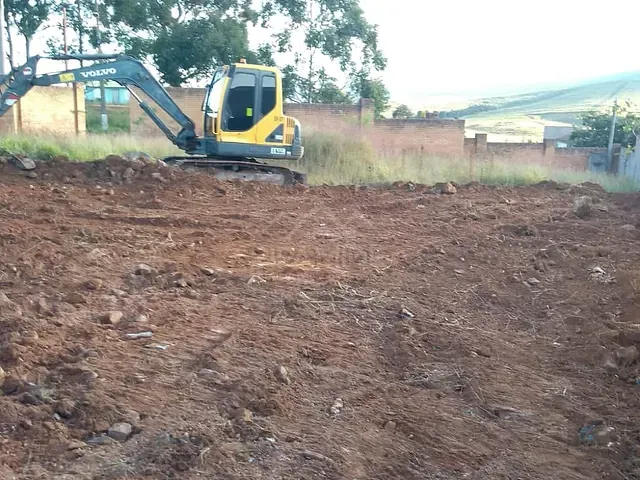 Terreno com 2173m², à venda, no bairro Vila Brasil de Nossa Senhora Aparecida em Poços de Caldas
