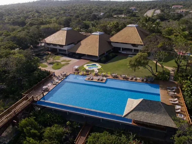 Terreno com 700m², à venda, no bairro Praia do Forte em Praia do Forte