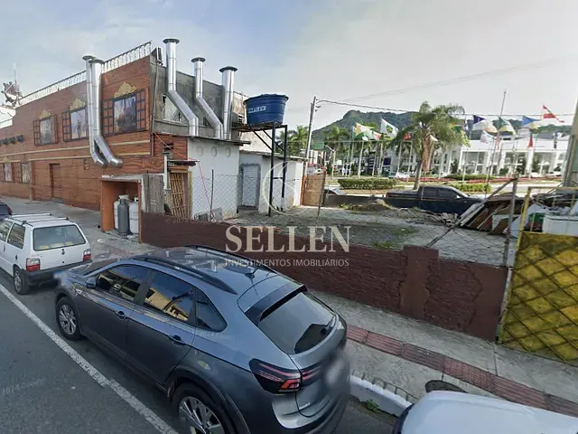Terreno com 1054m², à venda, no bairro Centro em Balneário Camboriú