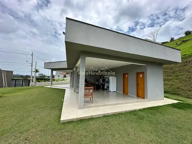 Terreno com 360m², à venda, no bairro Guaxinduva em Bom Jesus dos Perdões
