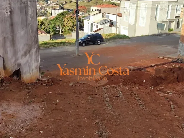 Terreno com 294m², à venda, no bairro Portal das Pedras em Cambuí