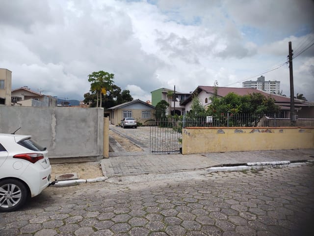 Terreno com 908m², à venda, no bairro São João em Itajaí