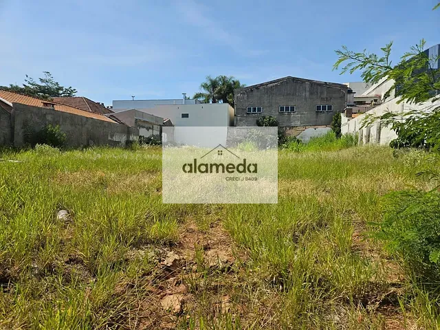 Terreno com 880m², à venda, no bairro CENTRO em Jacarezinho