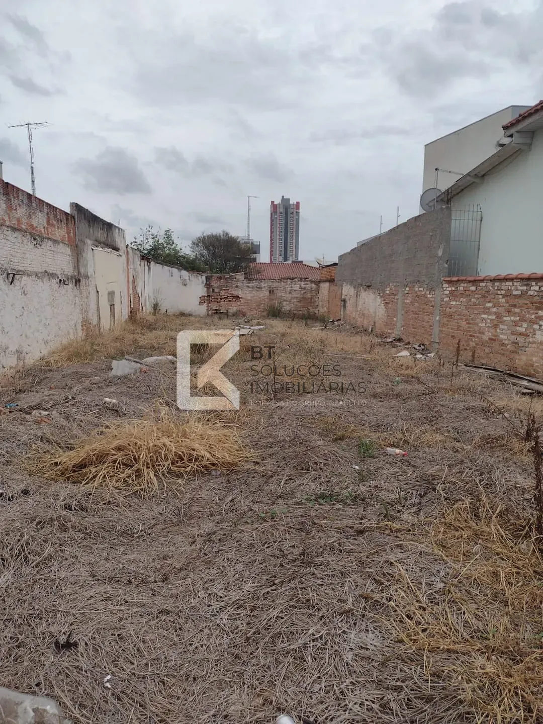 Terreno, 210 m² - Foto 2