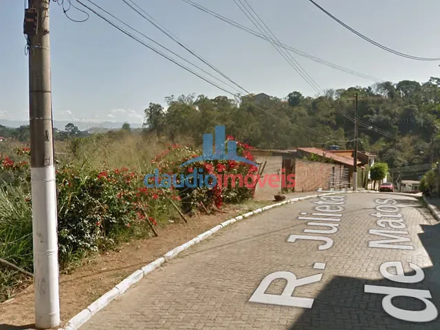 Terreno à venda, no bairro Ano Bom em Barra Mansa