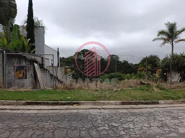 Terreno com 939m², à venda, no bairro Chácara das Paineiras em Carapicuíba