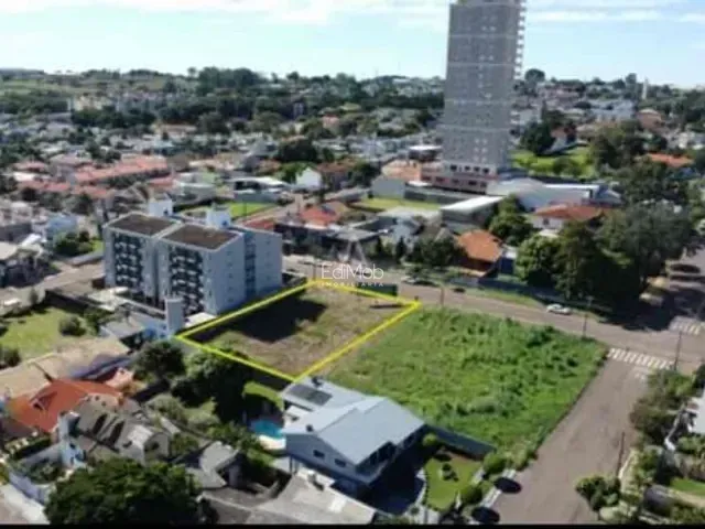 Terreno com 880m², à venda, no bairro Centro em Cascavel