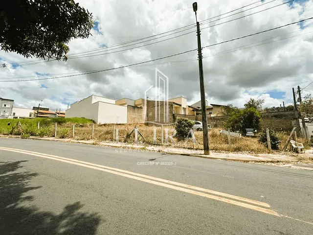 Terreno com 333m², à venda, no bairro Jardim Boer II em Americana
