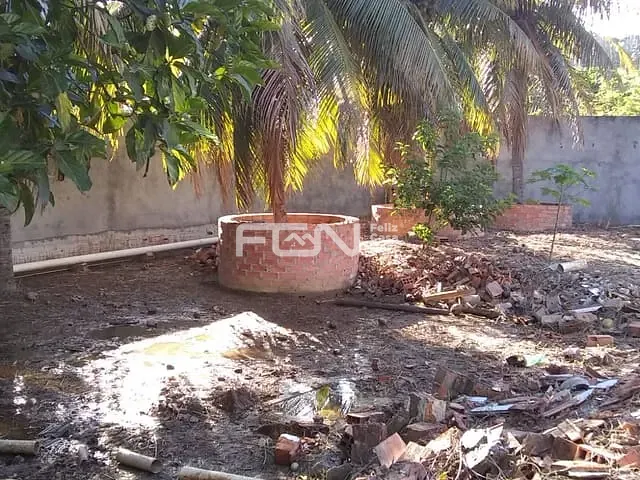 Terreno à venda, no bairro Centro em Simões Filho