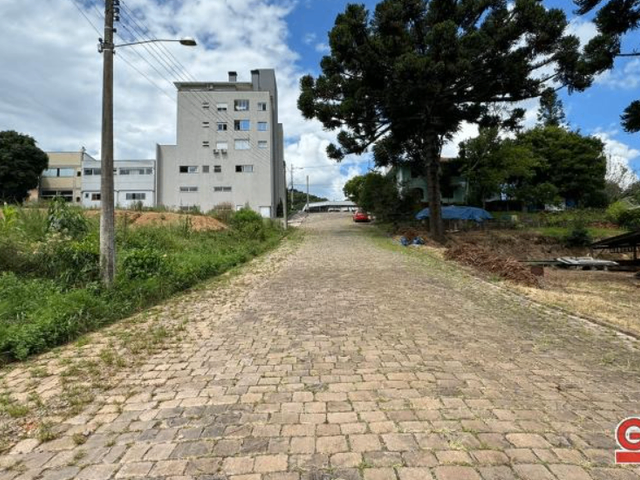 Terreno com 369m², à venda, no bairro Loteamento Carnevalli em Nova Prata