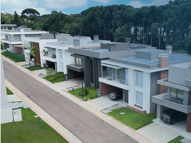Terreno com 303m², à venda, no bairro Santa Felicidade em Curitiba