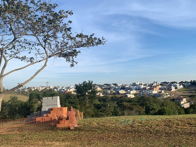 Terreno com 590m², à venda, no bairro Engenho Seco em Louveira
