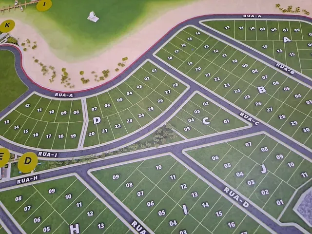 Terreno com 360m², à venda, no bairro Oliveira Brito em Paulo Afonso