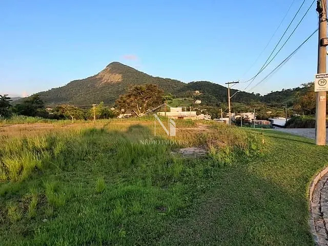 Terreno com 446m², à venda, no bairro Ubatiba em Maricá