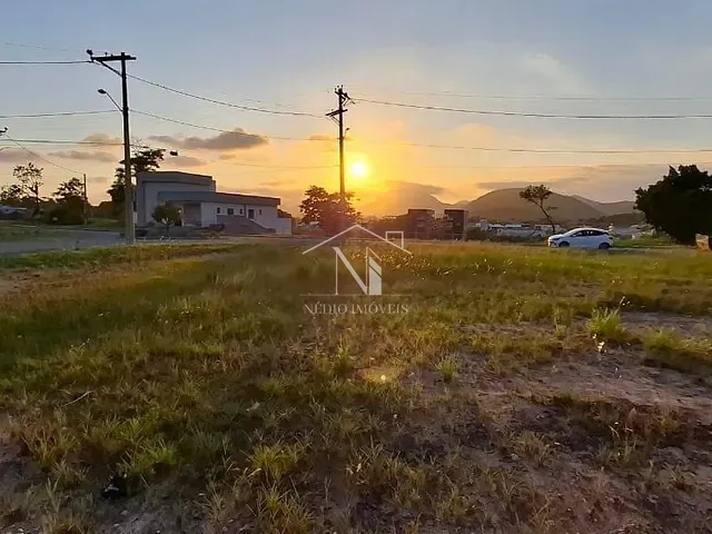 Terreno com 446m², à venda, no bairro Ubatiba em Maricá