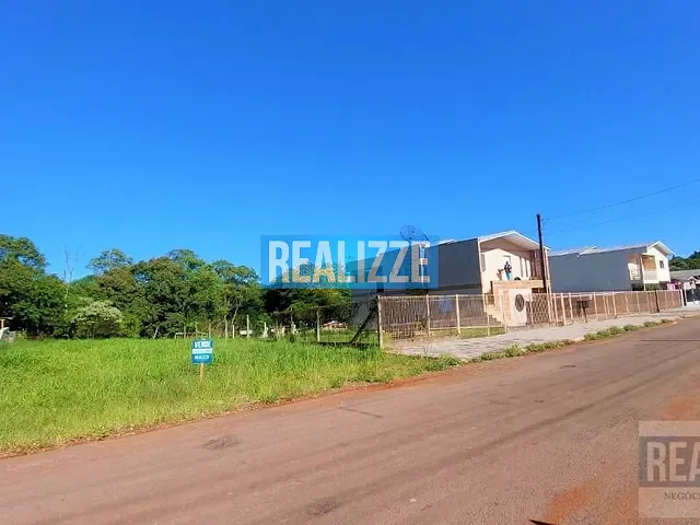 Terreno com 700m², à venda, no bairro Busnello em Marau