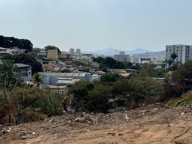 Terreno com 15000m², à venda, no bairro São João Batista (Venda Nova) em Belo Horizonte