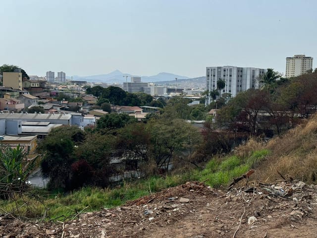 Terreno com 15000m², à venda, no bairro São João Batista (Venda Nova) em Belo Horizonte