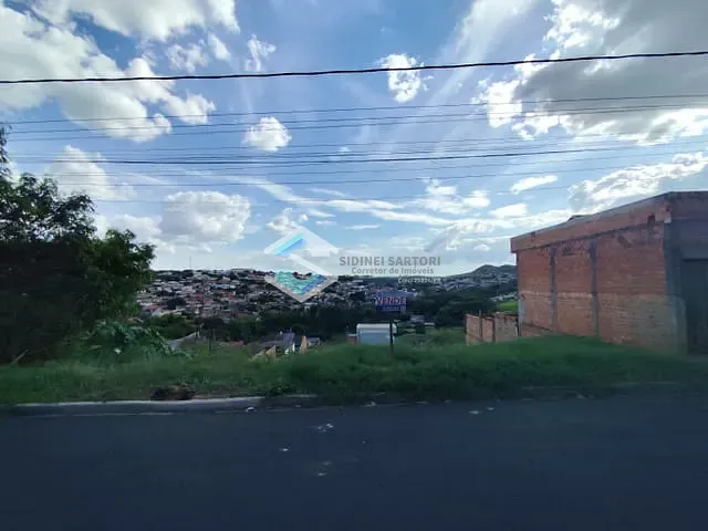 Terreno com 390m², à venda, no bairro Jardim Europa em Jacarezinho