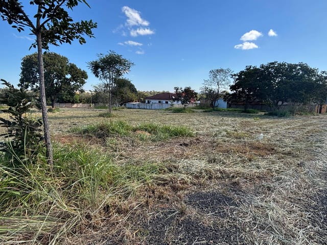 Terreno com 403m², à venda, no bairro Portal do Rio Quente em Rio Quente
