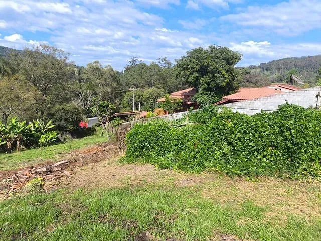 Terreno com 2225m², à venda, no bairro Jardim Paraíso da Usina em Atibaia